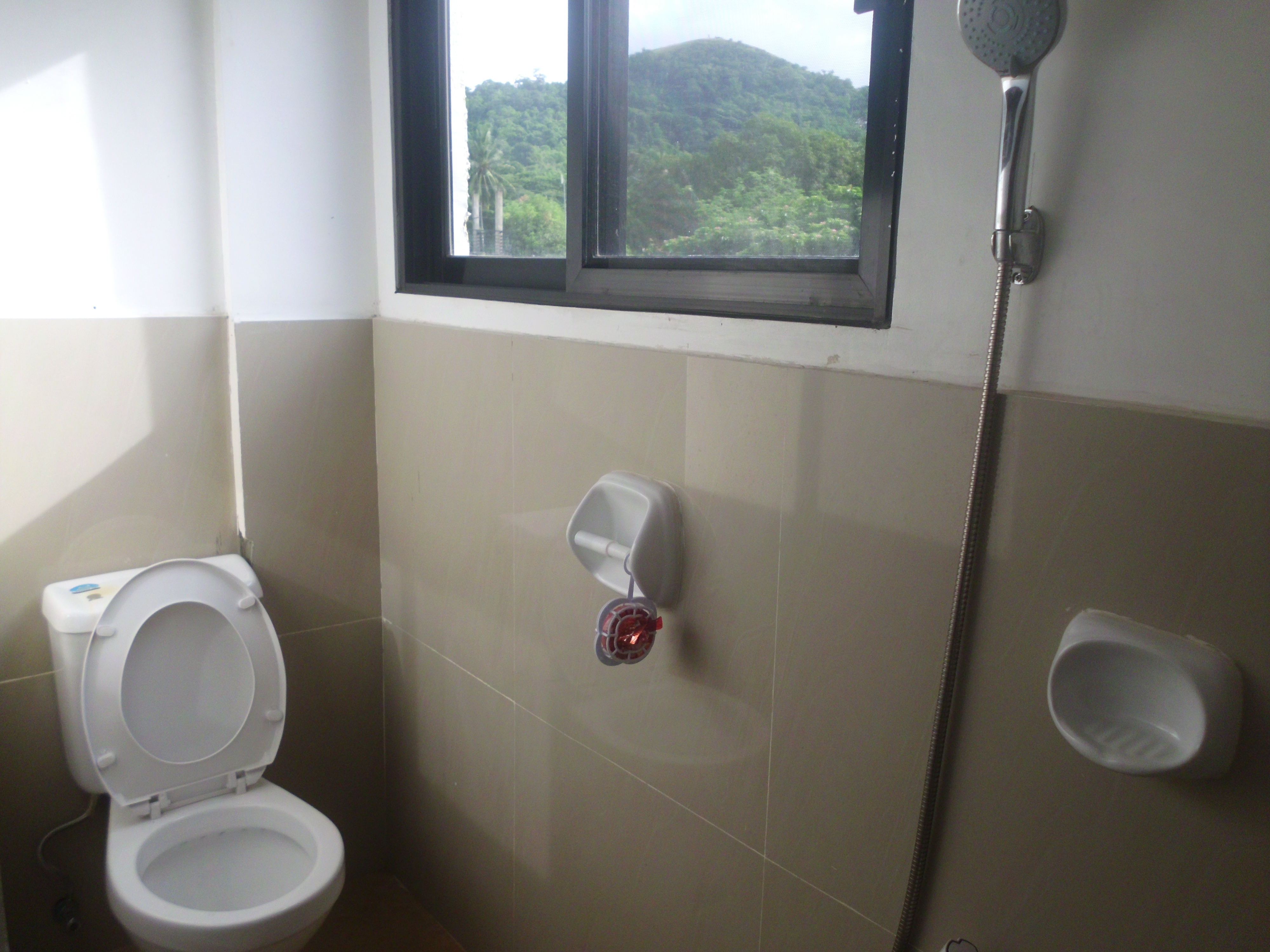 In-room Bathroom Lan Bless Pension House