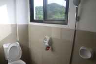 In-room Bathroom Lan Bless Pension House