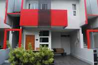 Exterior Cozy Room at Wisma Andany Jepara