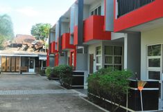 Bên ngoài 2 Cozy Room at Wisma Andany Jepara