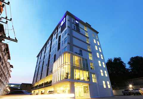 Exterior B2 Nakhon Sawan Premier Hotel