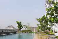 Swimming Pool Smart Room at TreePark City Apartemen