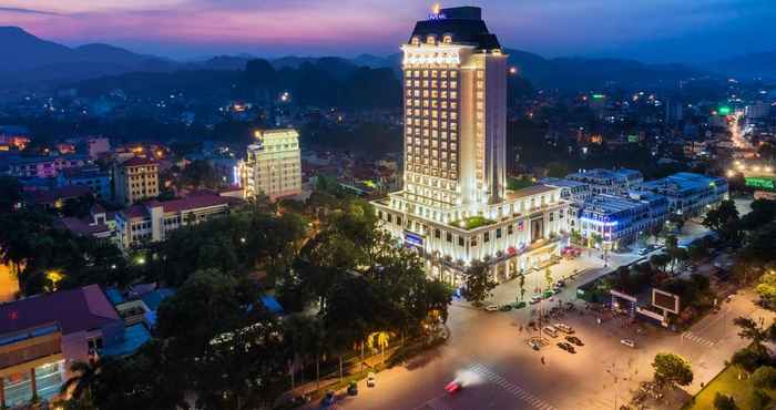 Bangunan Four Points by Sheraton Lang Son