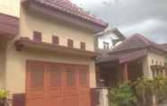 Bên ngoài 4 Full House 2 Bedroom at Garuda 2 Guest House Magelang