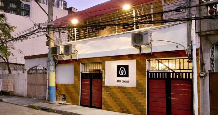 Bangunan Poblacion Makati House