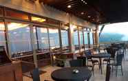 ร้านอาหาร 6 Alta D' Tagaytay