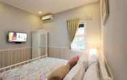 Kamar Tidur 2 Omah Madam Bed and Breakfast