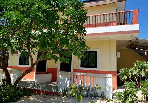 Lobi Traditional Filipino Cottages