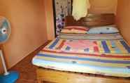 Kamar Tidur 4 Trisha's Lodging House