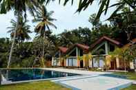 Swimming Pool The Hamlet Resort 