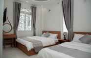 Kamar Tidur 5 Peony Hotel