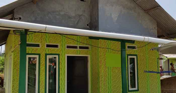 Lobi Homestay Indri (IND)