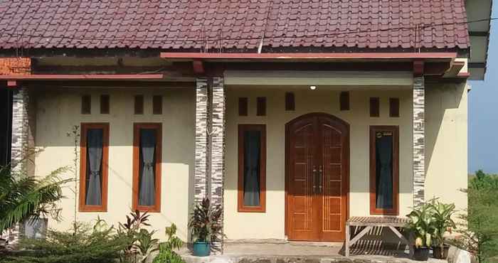 Bangunan Homestay Family Ciletuh by Bangbang