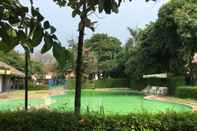 Swimming Pool Neng's Homestay Syariah