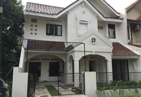 Exterior Neng's Homestay Syariah