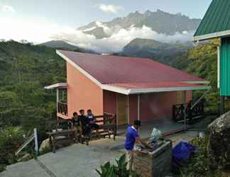 Bên ngoài 2 Anjung Rehat Jamsari Homestay 2 