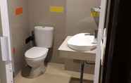 Toilet Kamar 7 Benhur Hotel