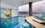 Swimming Pool 4 Crown Hotel Nha Trang	