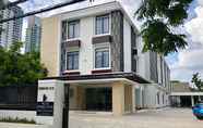 Bangunan 3 RedDoorz Plus near Lippo Mall Kemang 2