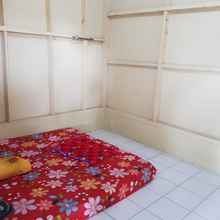 Kamar Tidur 4 Penginapan Sarpiah Ciletuh