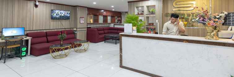 Lobi Green Star Central Hotel