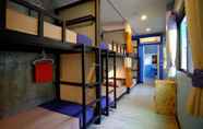 ห้องน้ำภายในห้อง 5 Nap Corner Hostel