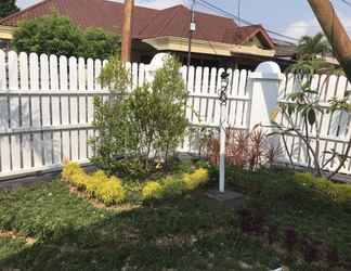 Exterior 2 Pupuk Timur Guesthouse