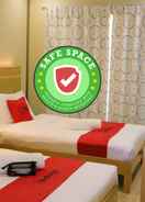 BEDROOM RedDoorz Plus @ AS Fortuna Cebu