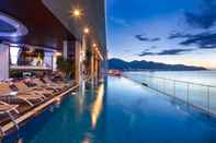 สระว่ายน้ำ Nha Trang Horizon Hotel