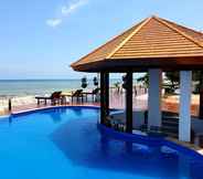 Hồ bơi 2 The Beach Resort and Residence (SHA Plus+)