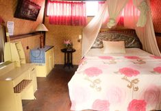 Bedroom 7 Kerti Beach Bungalow and Restaurant