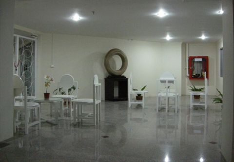 로비 Live In Town Chiang Mai