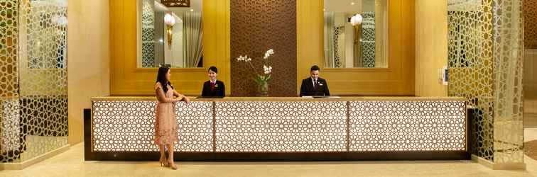 Lobby Hotel Santika Gresik