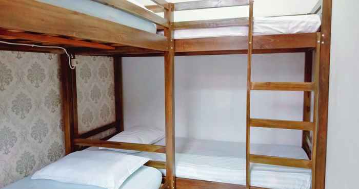 Bedroom Budget Room at Permana Youth Hostel