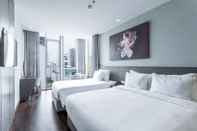 Bedroom Everland Hotel