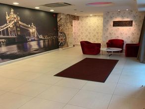 ロビー 4 Oscar Inn