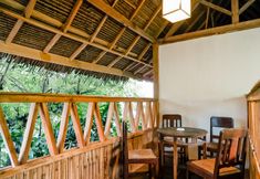 Bar, Cafe and Lounge 7 Backpacker Kawah Ijen Homestay & Dormitory