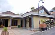 Exterior 2 Cozy Homestay Agung by Damandiri Selo