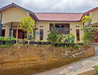 Bangunan 2 Cozy Homestay Dua Putra by Damandiri Selo