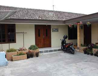 Lobi 2 Cozy Homestay Edelweiss by Damandiri Selo