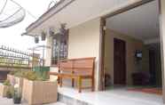 Lobi 2 Cozy Homestay Edelweiss by Damandiri Selo