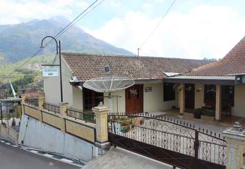 Exterior Cozy Homestay Edelweiss by Damandiri Selo