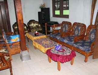 Lobby 2 Cozy Homestay Ibnu Hajar by Damandiri Selo