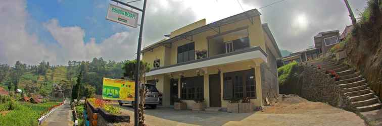 Lobby Cozy Homestay Merapi by Damandiri Selo