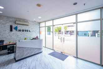 Lobi 4 K Hotel 12