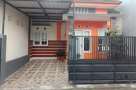 Exterior Keke Homestay