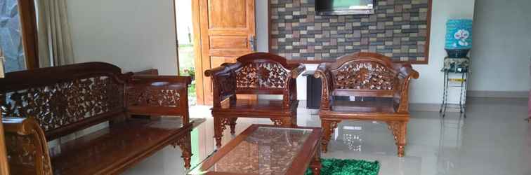 Sảnh chờ Full House 3 Bedroom at Villa Rumah Nenek 3