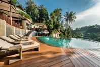 Kolam Renang Tanadewa Resort Ubud Bali By Cross Collection