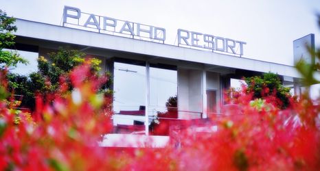 Lobby 2 Papaho Resort