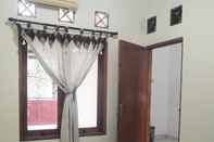 ห้องนอน Nginap Jogja at Homestay Pakwah